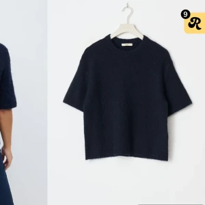 Mörkblå tröja Gina tricot - Supersnygg mörkblå stickad tröja med korta ärmar från Gina tricot !! Superbra skick 