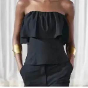 SÖKER!! - söker denna zara topp i s/m!! 