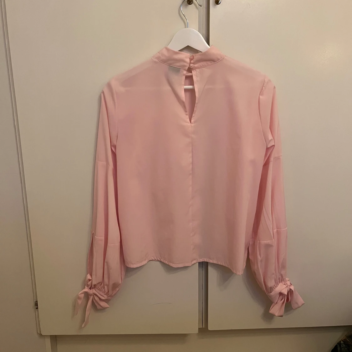 Rosa blus - OANVÄND - 90