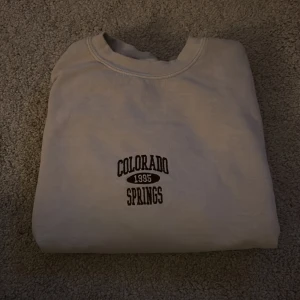 Tröja med tryck - Fin långärmad tröja i storlek s ❤️