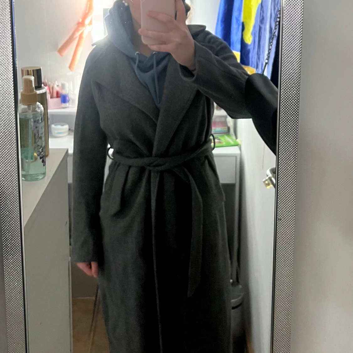 Grå kappa från BikBok