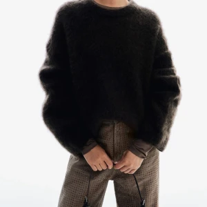 Mohair tröja  - Slutsåld på hemsidan!! ÖNSKAR BYTA MOT XS. Tröjan är helt oanvänd med prislapp kvar.  