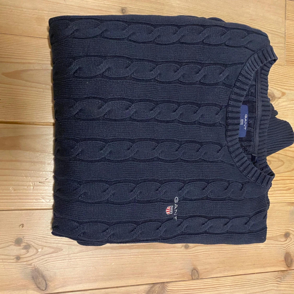 Marinblå stickad tröja från GANT - 2