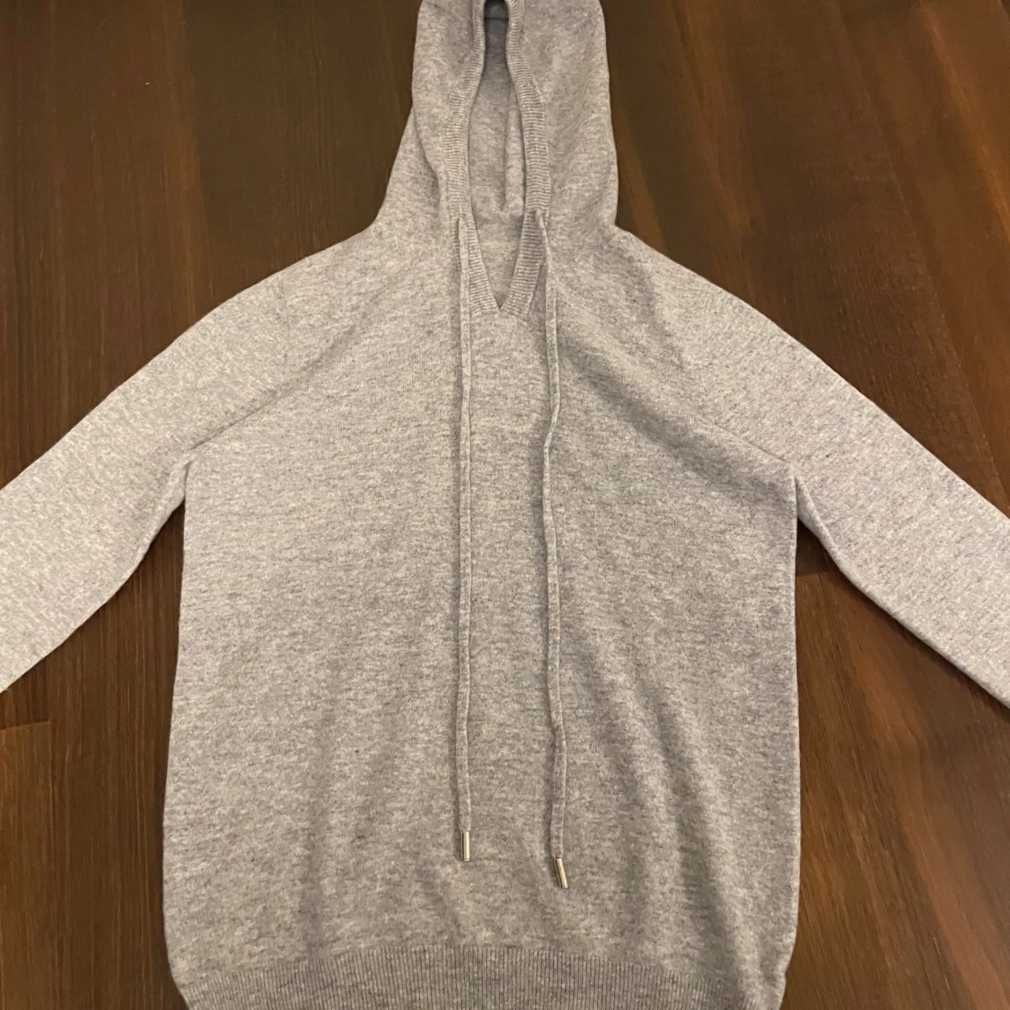 Grå Merinoull hoodie - 90