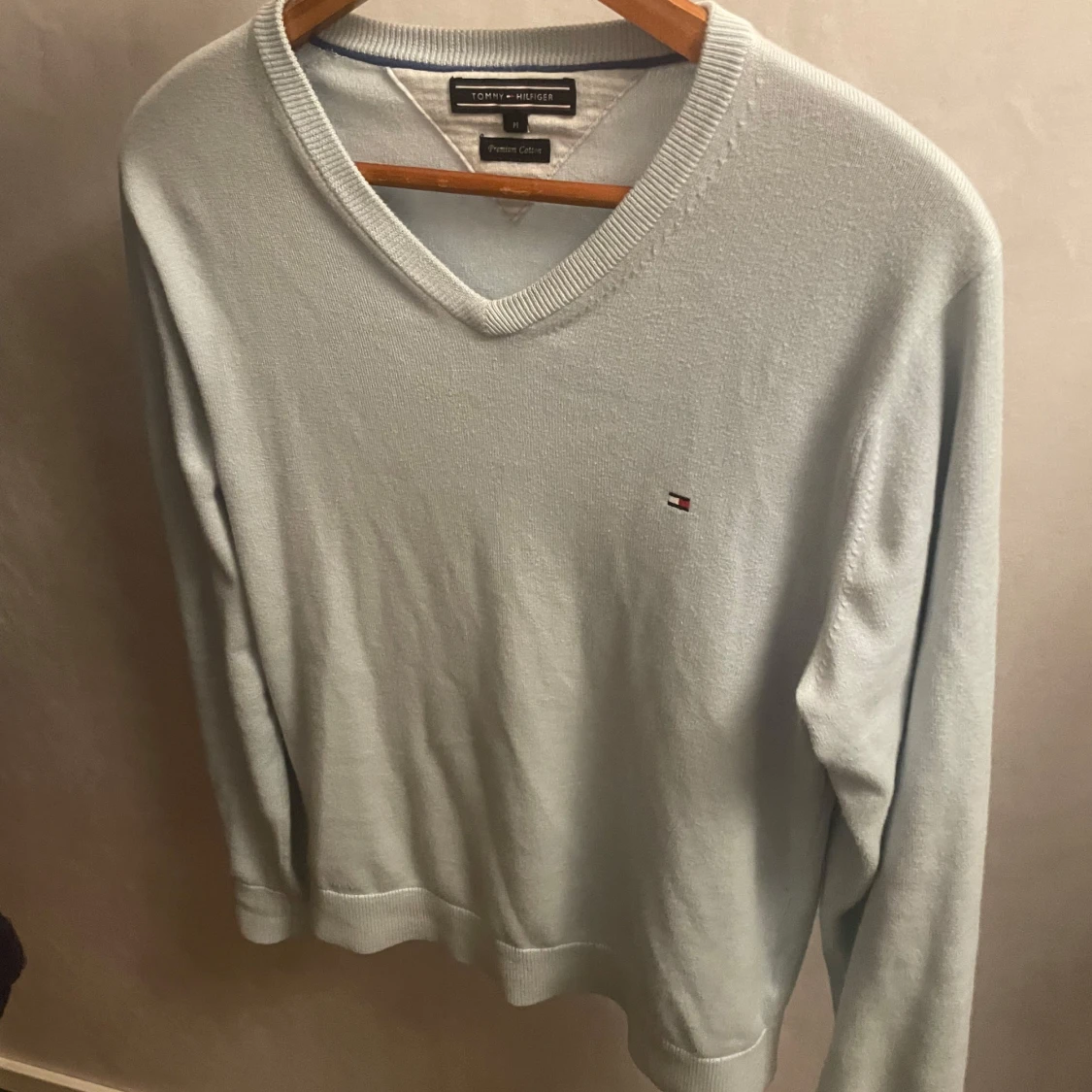 Ljusblå tröja från Tommy Hilfiger - 90