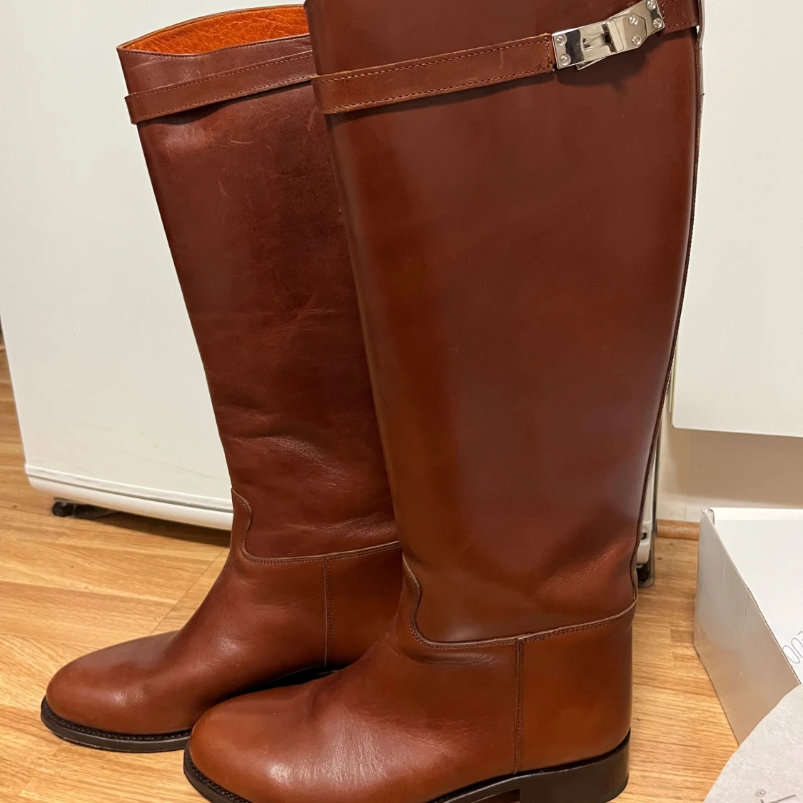 Bruna skinnstövlar - 92