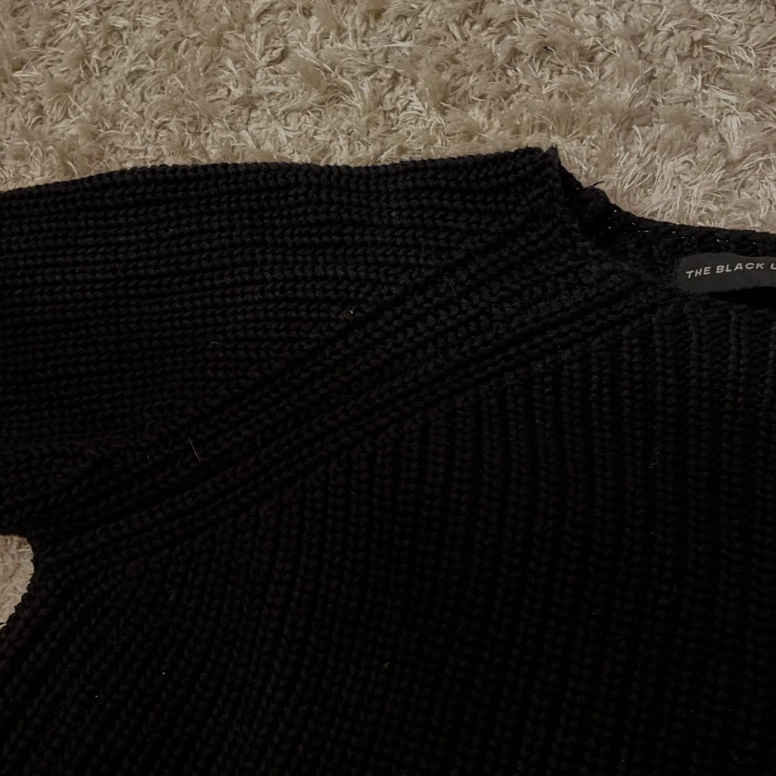 Svart stickad tröja  - 91
