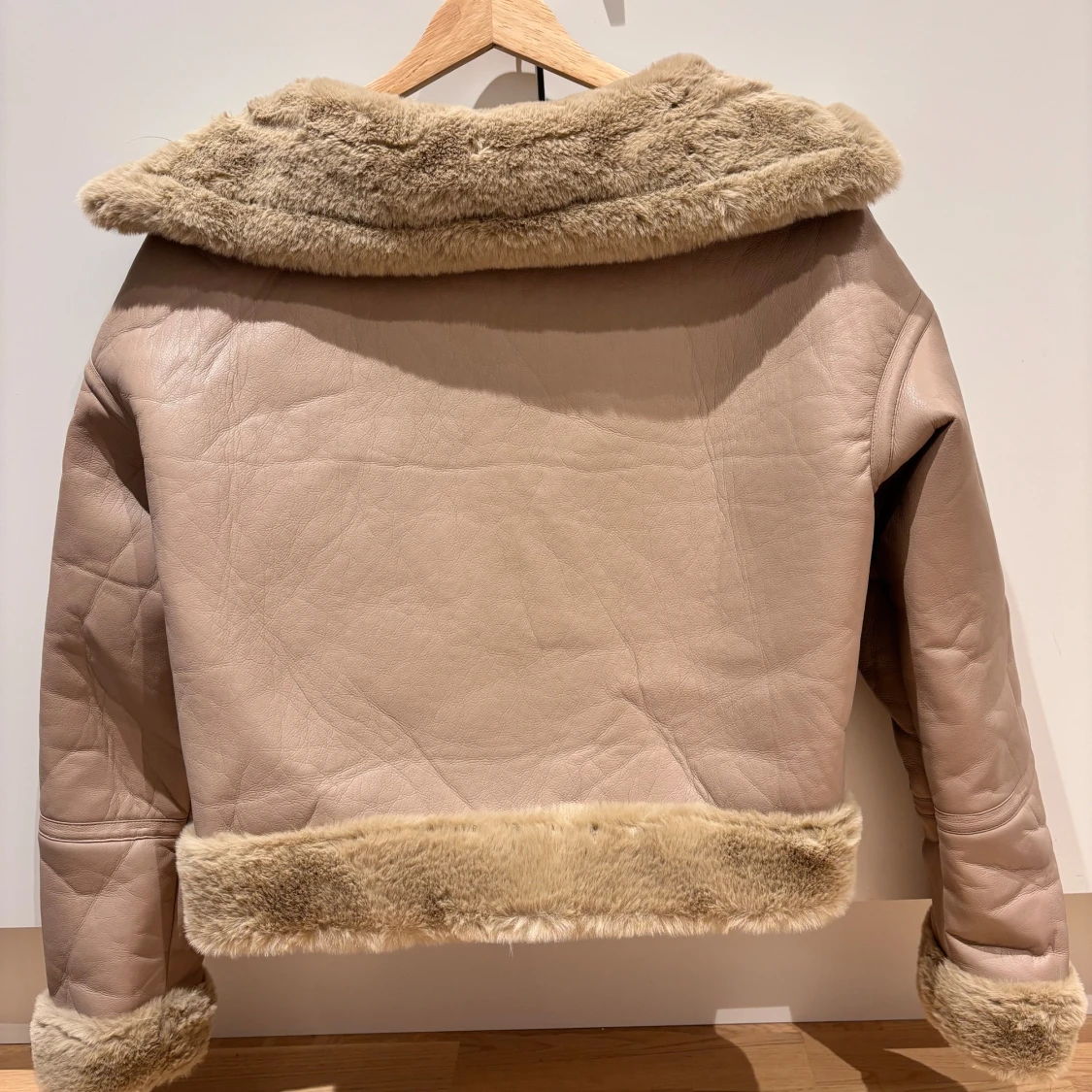 FAUX LEATHER JACKET BEIGE - 90