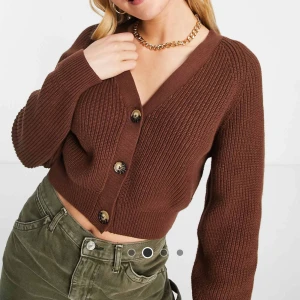 Brun stickad kofta - Varm och skön🤎🍂