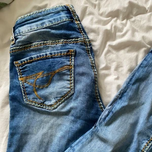 Low waisted bootcut jeans - Värda ca 1000kr inga defekter💗pris kan diskuteras!