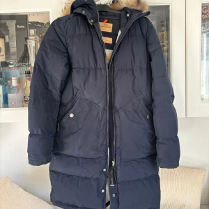 Parajumpers jacka dam - Jacka i storlek L, fint skick. Pris kan diskuteras