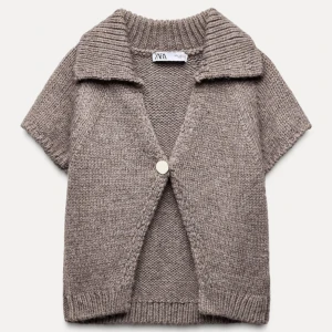 Kortärmad stickad tröja Zara  - Helt ny tröja från Zara i storlek s❤️