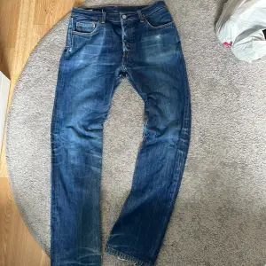 Vintage levis 501  Cool wash lite heelbite (se bild 4) size 29 32 straight/slim fit  dem ligger uppe på min kompis plick också (omduvillcloset)