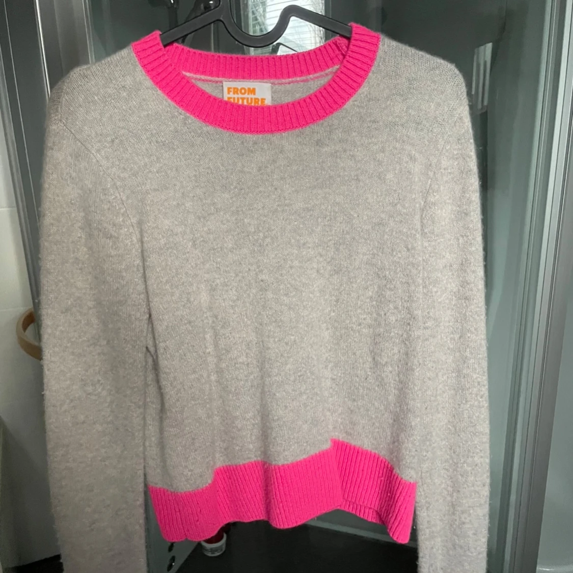 Grå och rosa tröja från From Future - 91