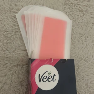 Veet vaxstrips - Enbart testad fast med föera nya strips kvar från märket veet