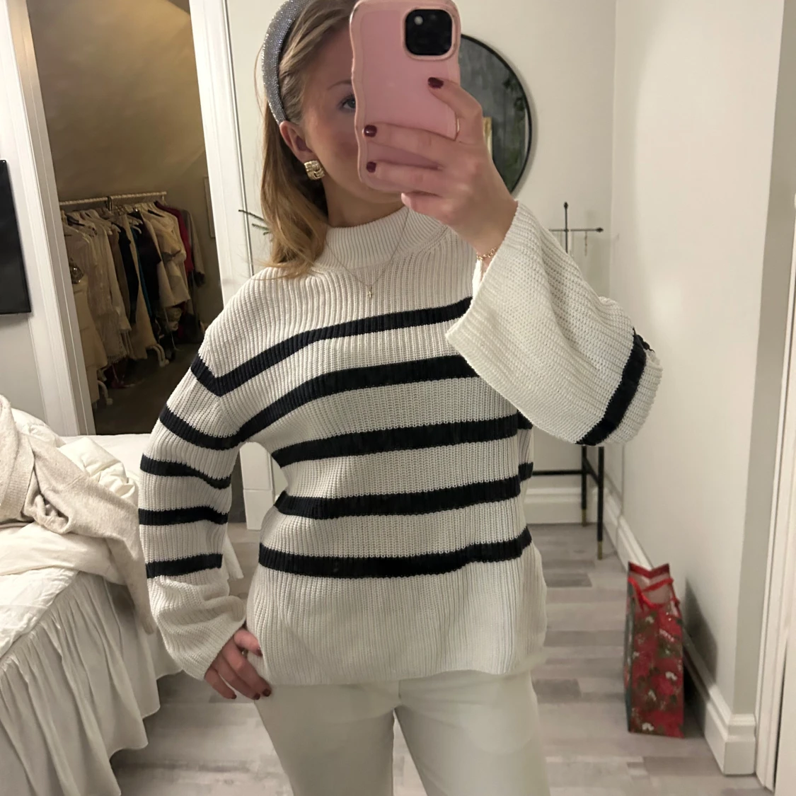 Vit randig stickad tröja - 90