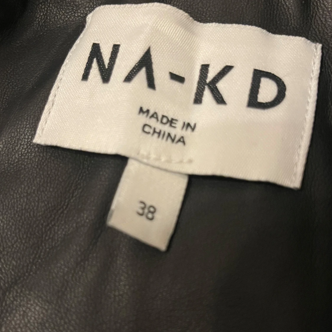 Svart skinnjacka från NA-KD - 91