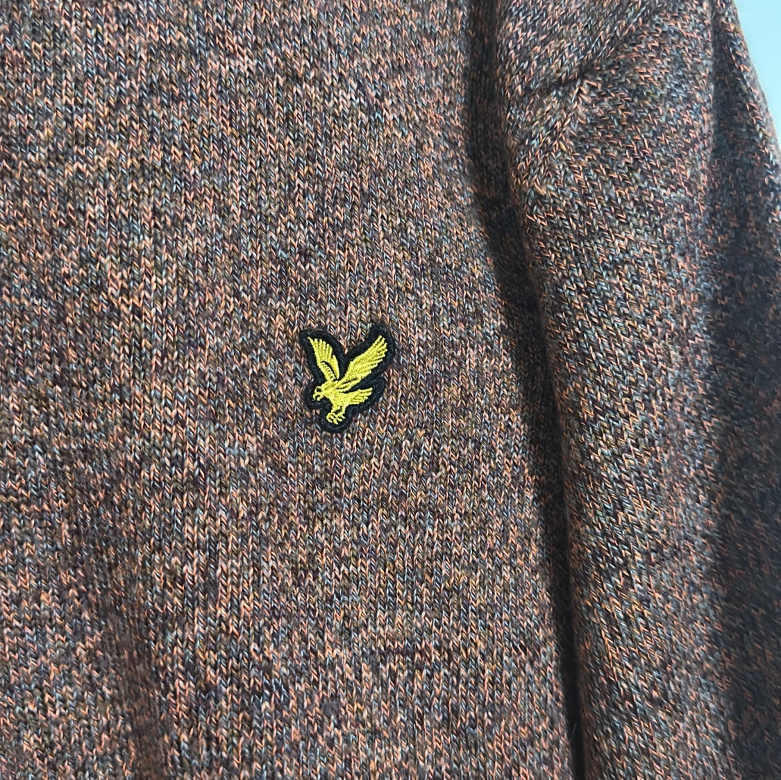 Brun stickad tröja från Lyle & Scott - 91