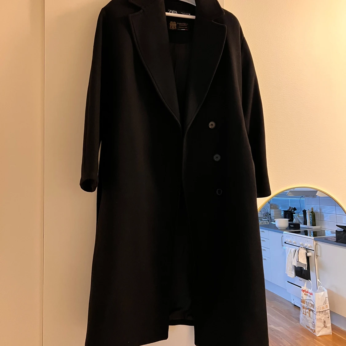 Svart kappa från Zara - 90