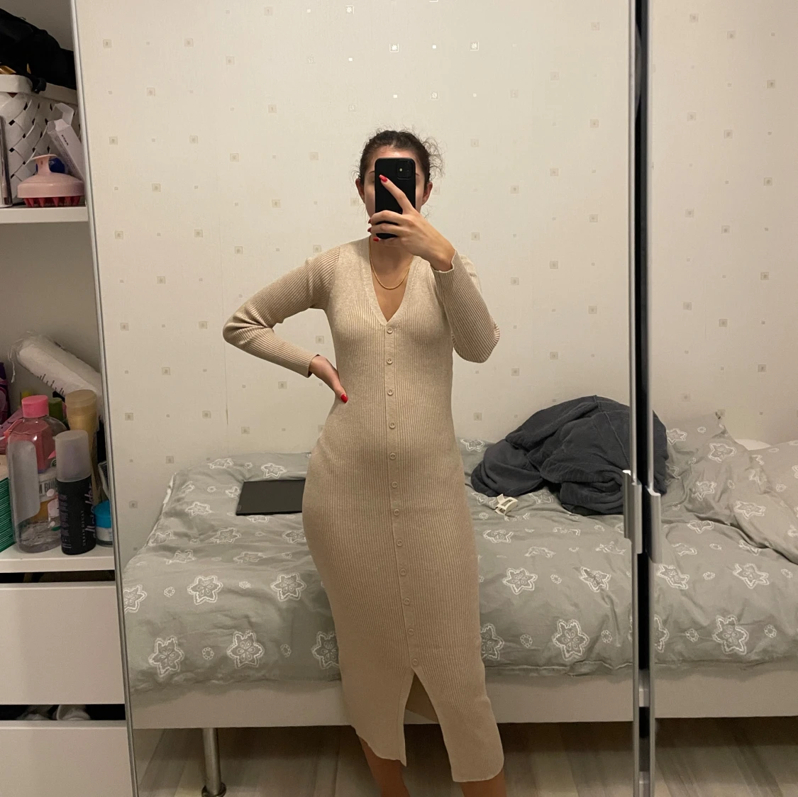 Beige ribbad/stickad klänning från New Look - 90