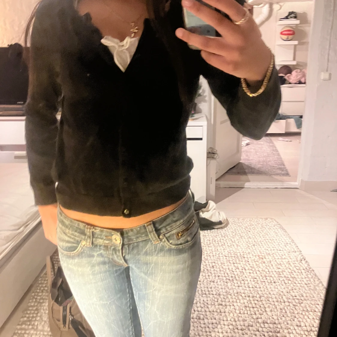 Svart kofta med knappar - 91