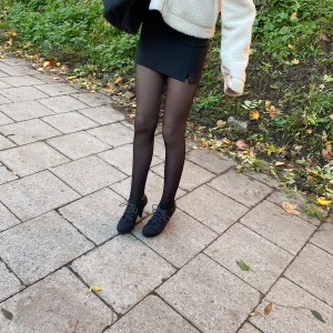 Klackskor  - Fina klackskor som man också kan ha till vardag. Liknar isabel marant skorna på det viset💗