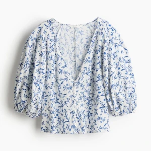 Blus - Jättesöt slutsåld blus från hm!!