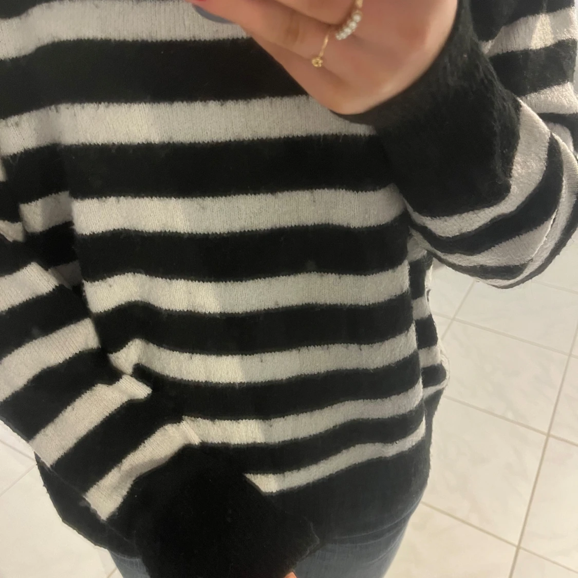 Randig stickad tröja - 24