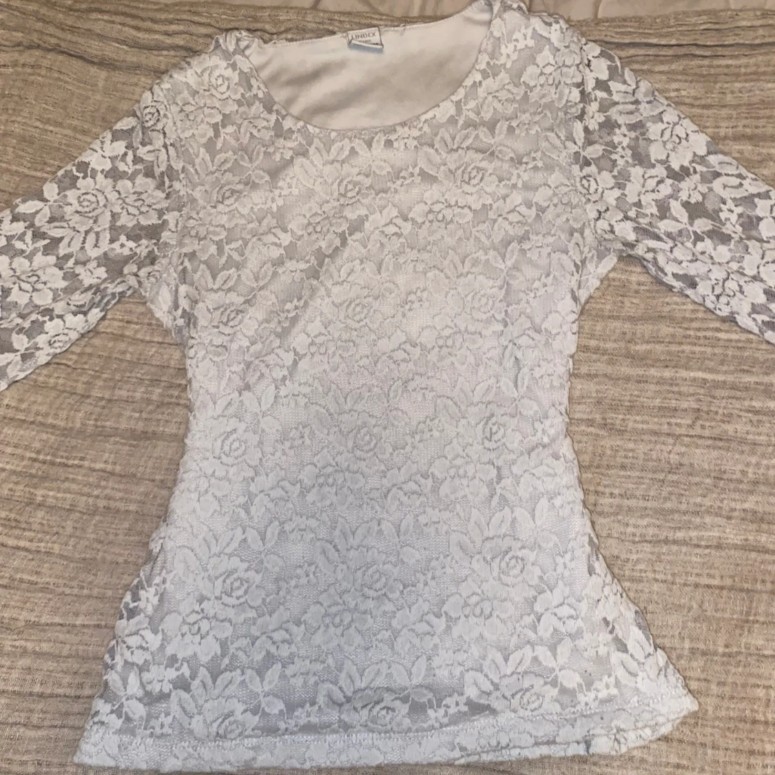 Vit spets tröja - 91