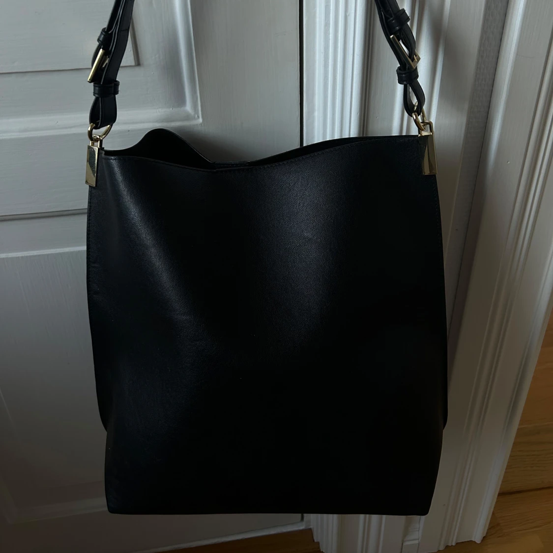 Svart väska  - 90