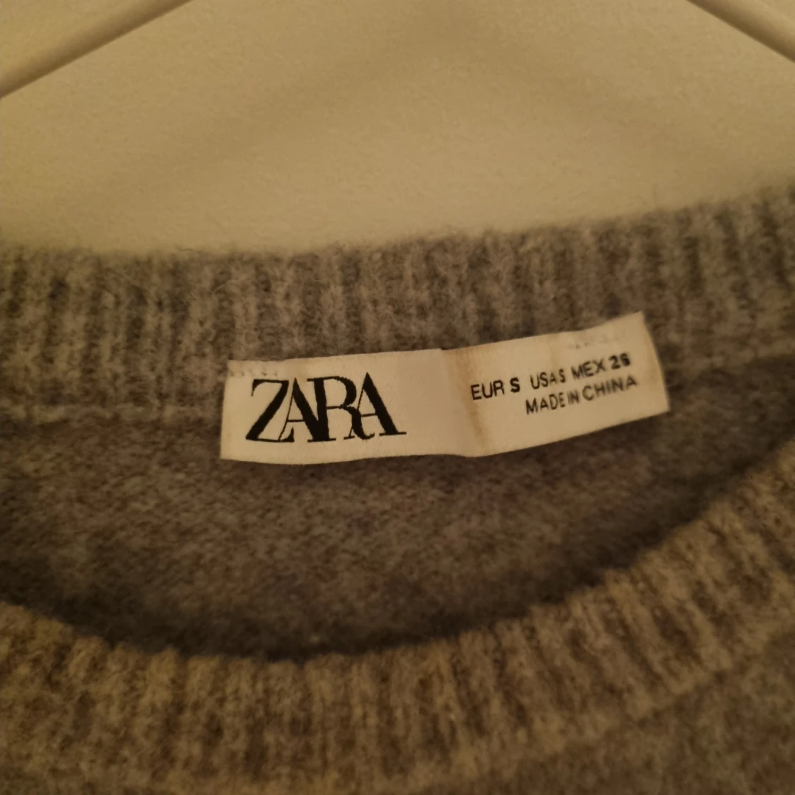 Gråa stickad tröja Zara - 3