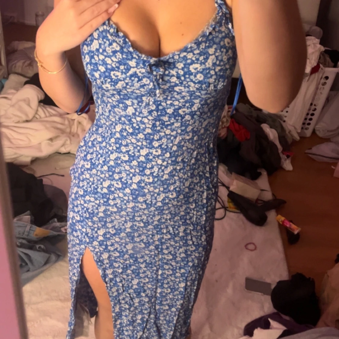 Gullig klänning - 90