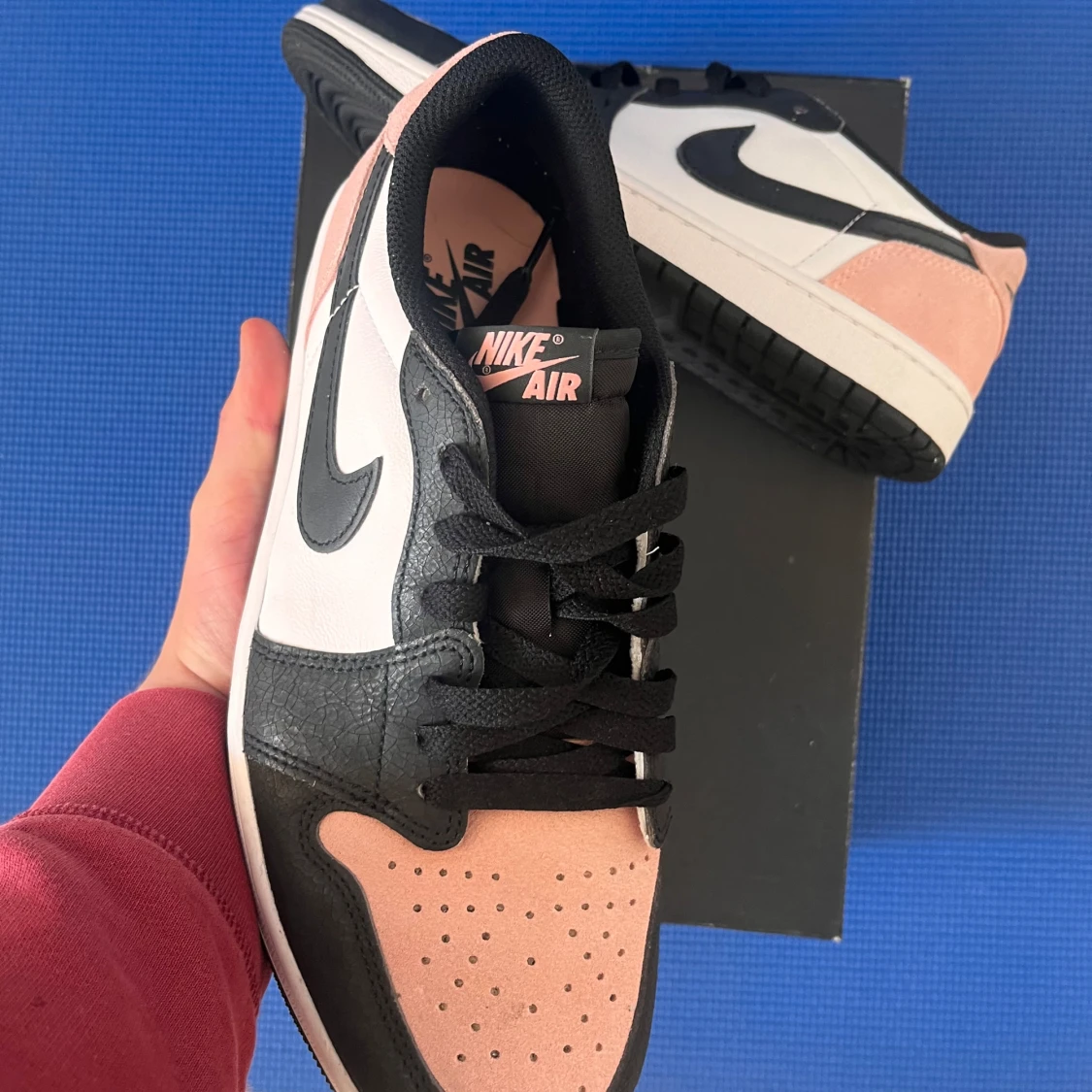 Jordan 1 Low Bleached Coral - 91