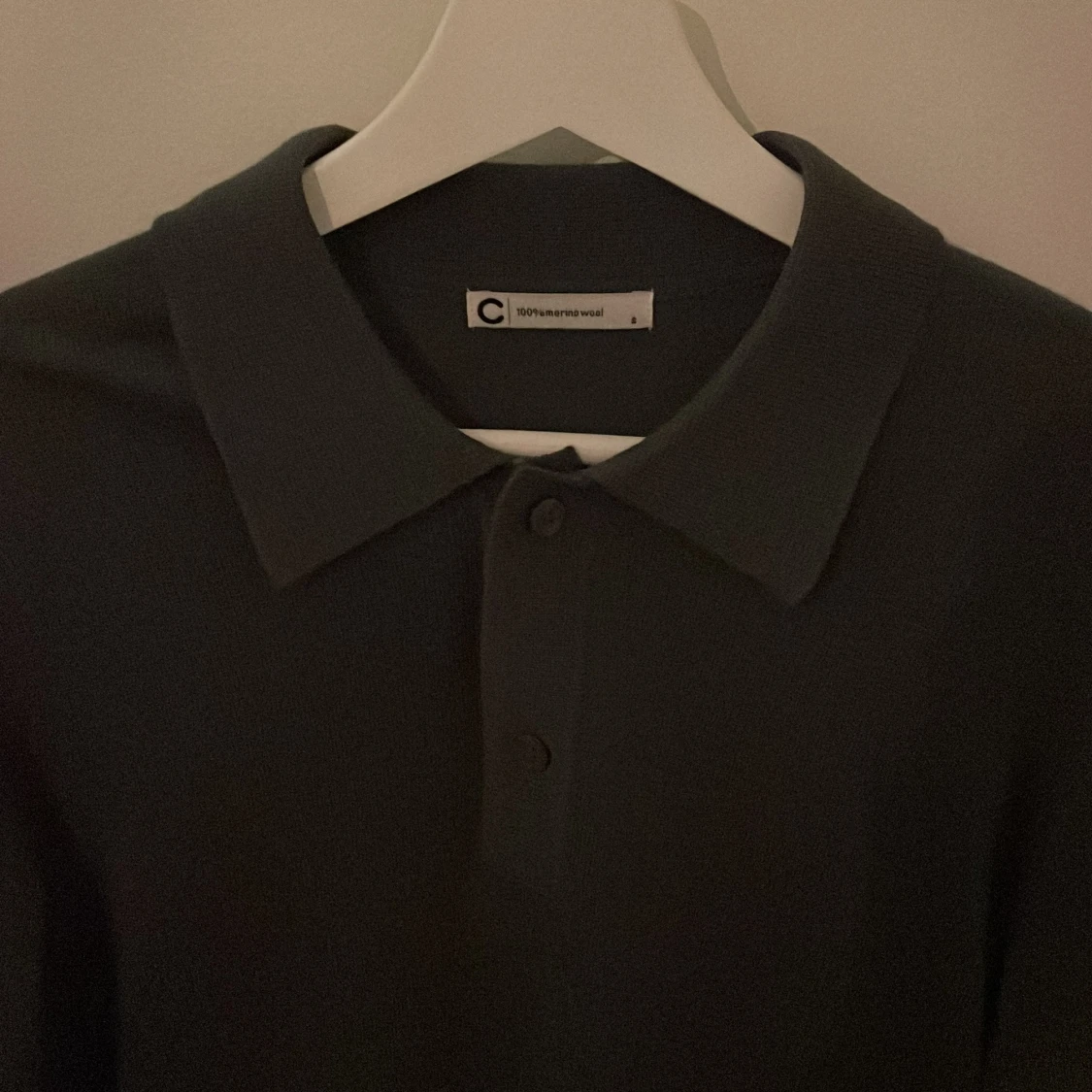 Mörkgrå pikétröja i merinoull - 92