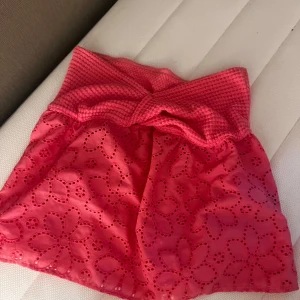 Rosa somrig topp - Fick av min kompis, så vet inte he den är ifrån. Storlek s/xs