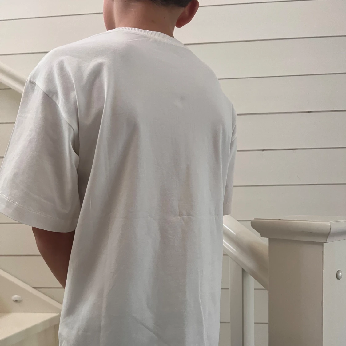 Vit t-shirt med björnmotiv - 91