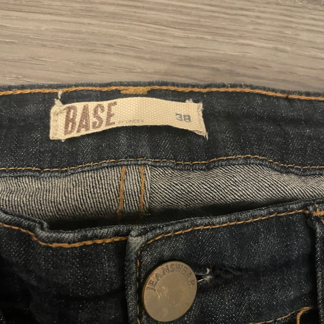 Bootcut mörkblå jeans  - 91
