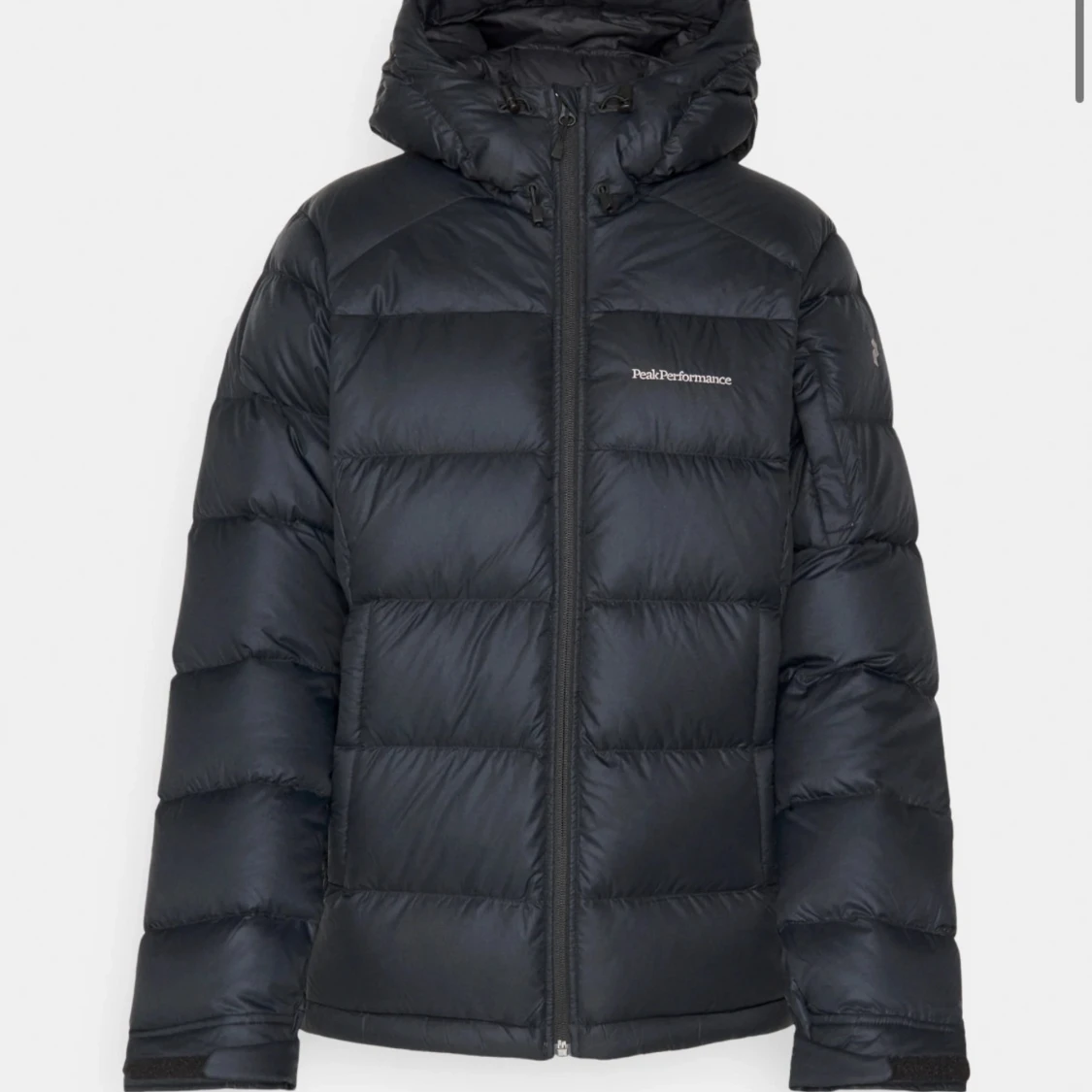 Svart dunjacka från Peak Performance