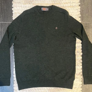 Morris 100% Merino Tröja Sweatshirt  - Riktigt snygg och skön tröja från Morris i en schysst färg || Storlek: L passar opimalt M || Mycket fint skick 