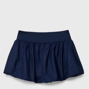 Mörkblå kortkjol - Snygg mörkblå kortkjol med en enkel och stilren design. Kjolen har en bred midja som ger en bekväm passform och ett lätt utställd form för en chic look. Perfekt för att matcha med olika toppar och accessoarer. Helt ny. Nypris 500 kr