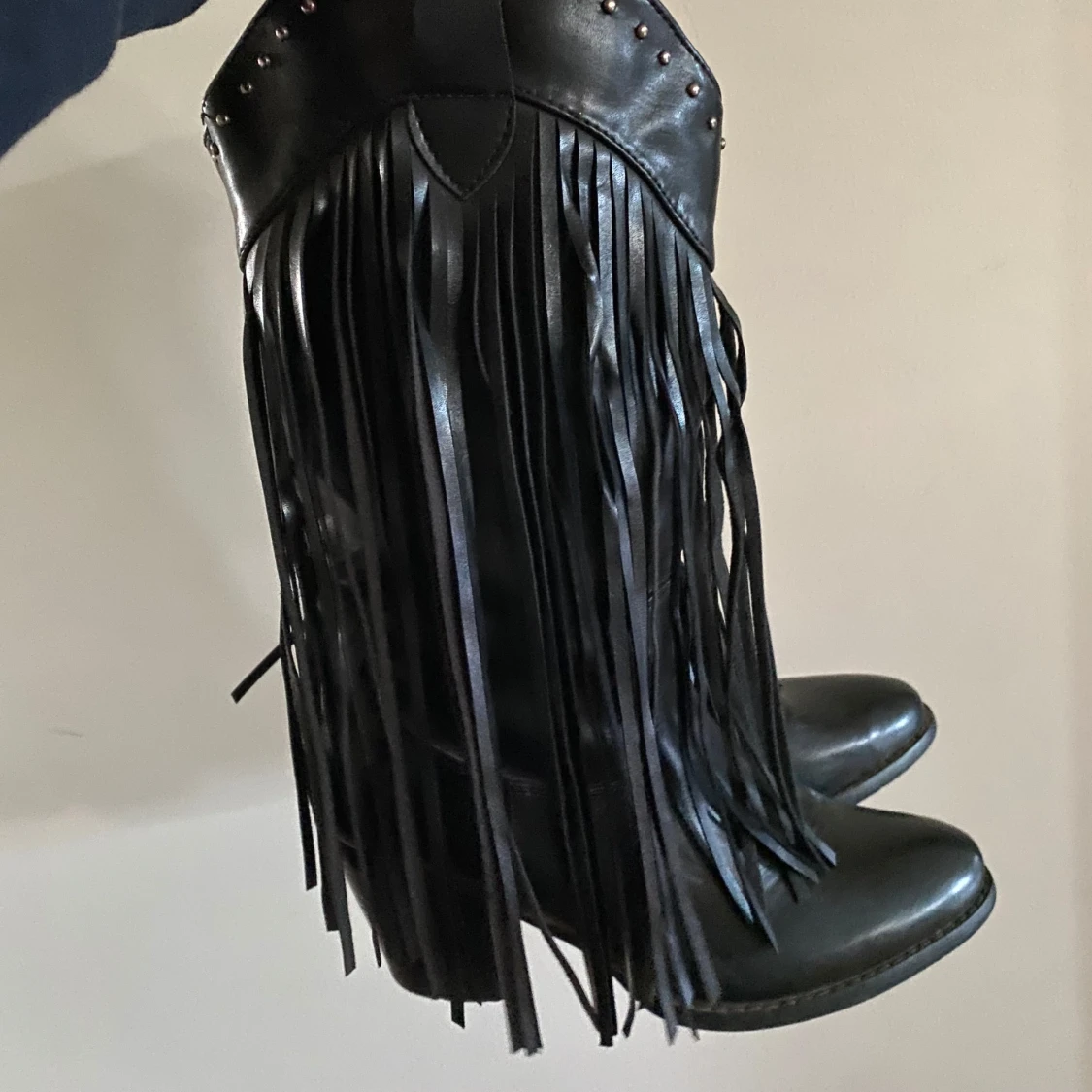 Svarta boots med fransar - 2