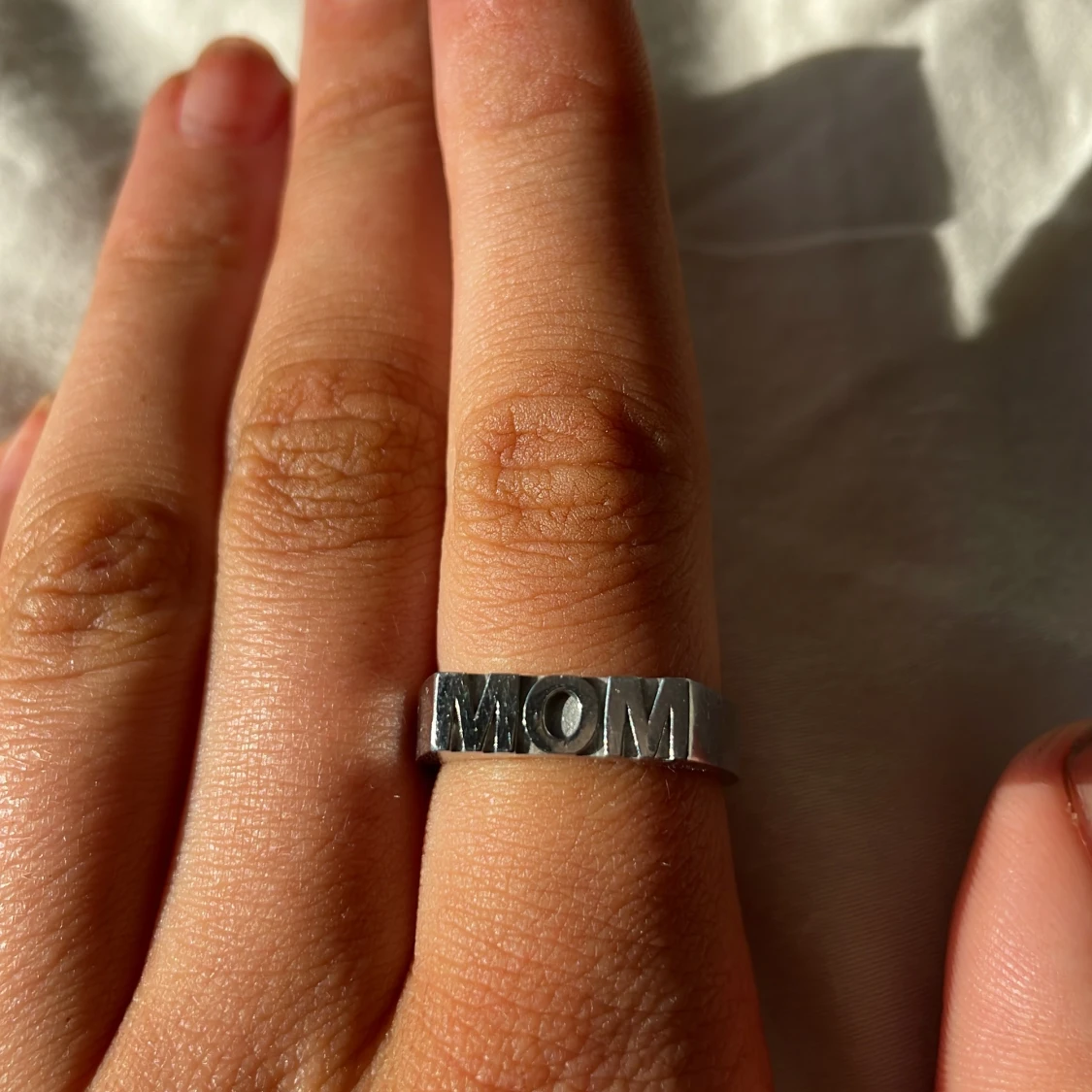 ”MOM” ring ifrån Edblad  - 1