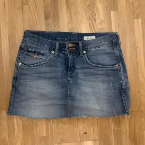 Jeans kjol från gamla h&m märket