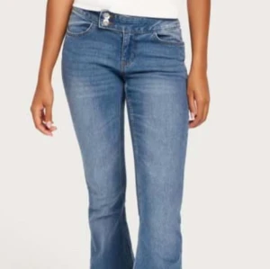 low waist jeans - nästan aldrig använda