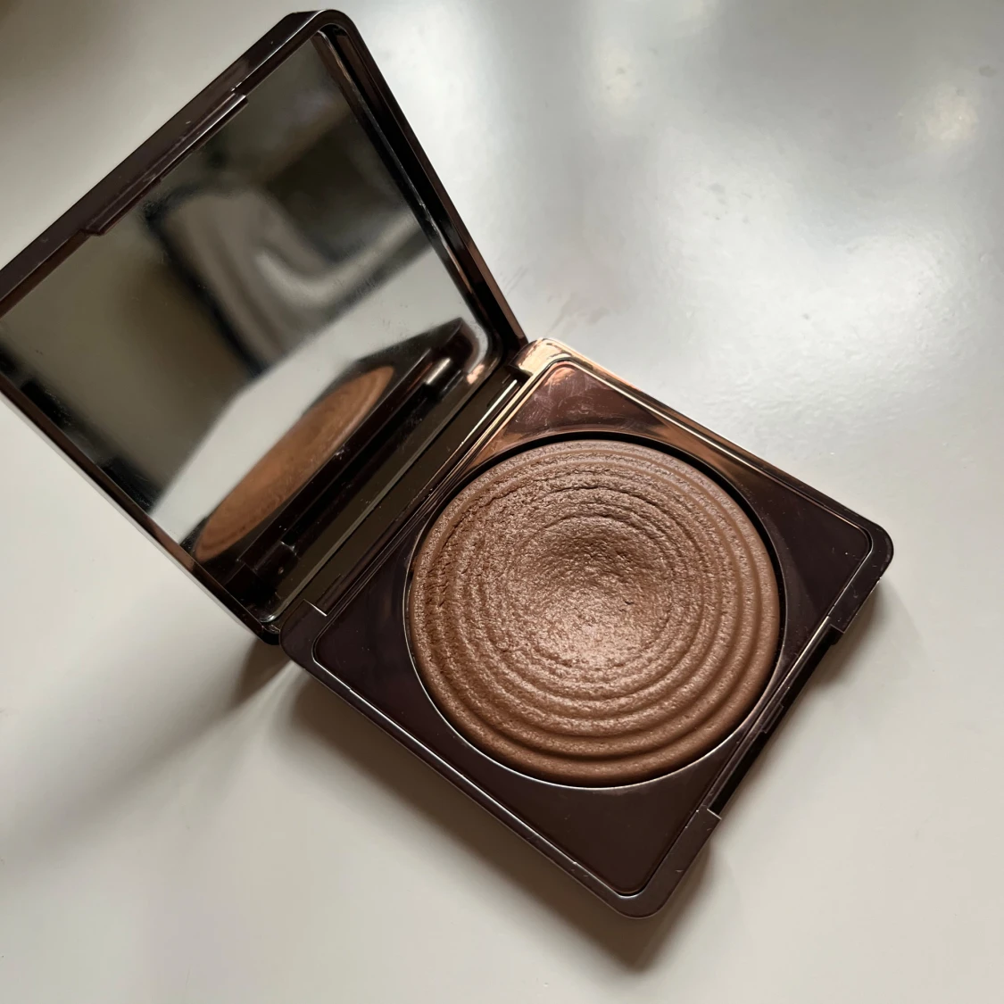 Caia glow bronzer - 90