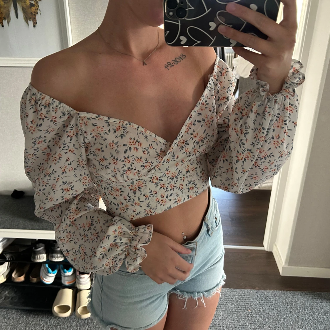 Blommig långärmad  - 90