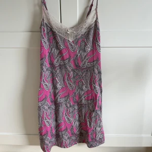Klänning/Nattlinne - Jättefin💞Står xs på lappen men skulle säg att den passar s/m bättre
