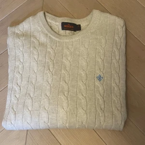 Morris kabelstickad tröja - Sjukt snygg Morris tröja. Skick 10/10 inga defekter. 