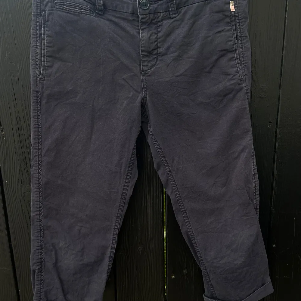 Mörkblå capribyxa från Ralph Lauren Strl 28, typ S/M. Jeans & Byxor.