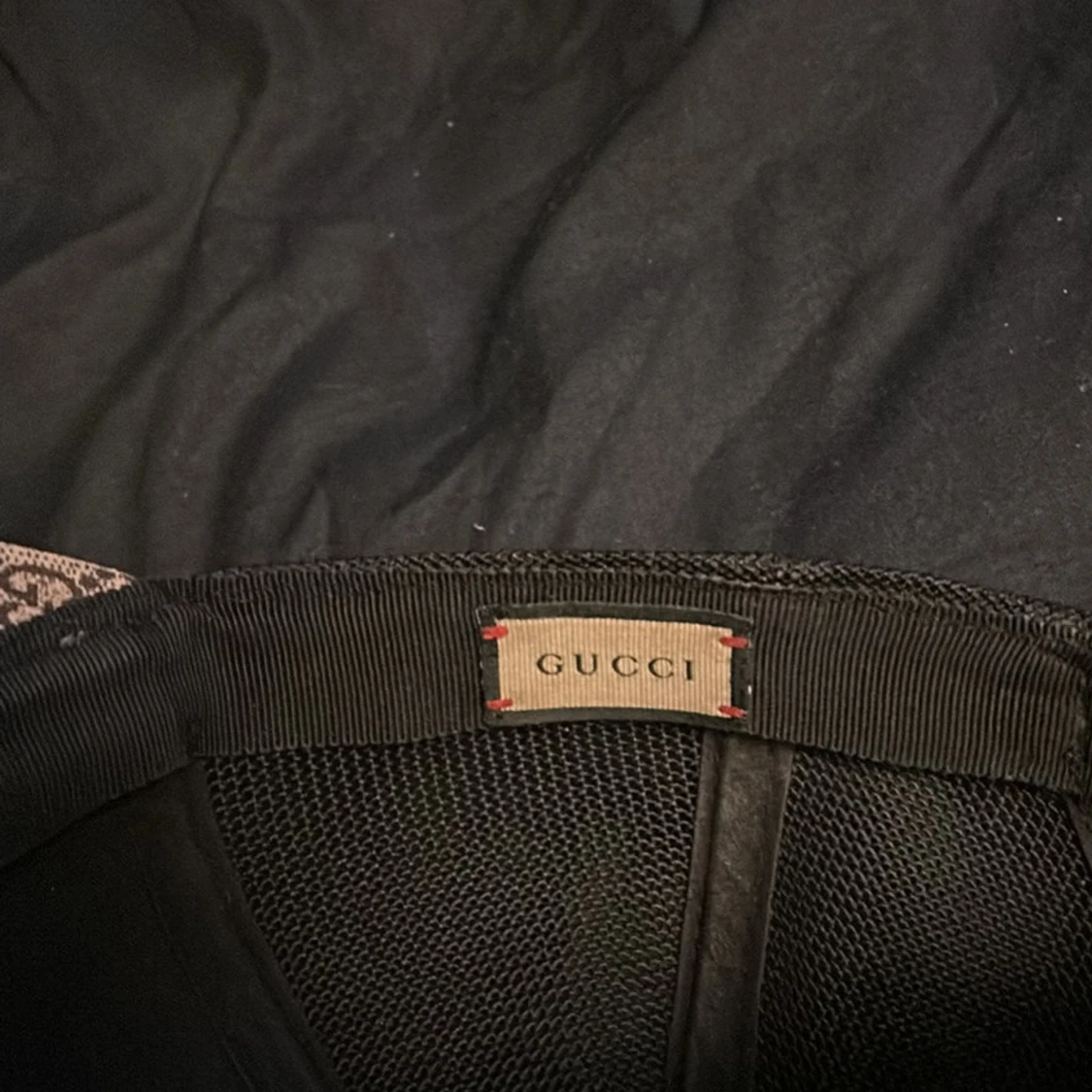 Mönstrad keps från Gucci - 3